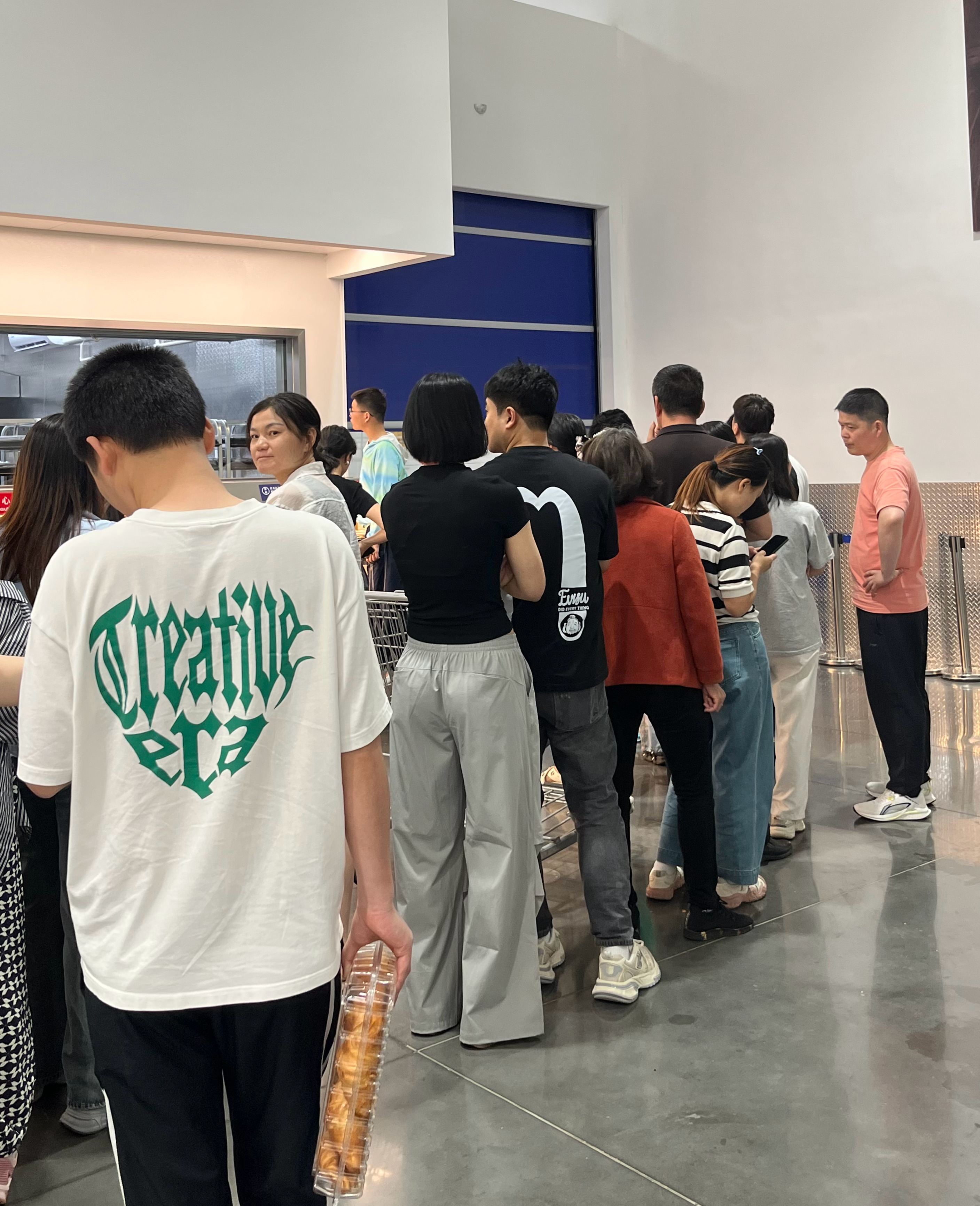 凑热闹买烤鸡[嘻嘻]OOTD[超话]山姆会员店  ​​​