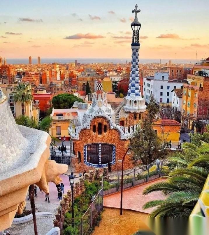 欧冠淘汰赛：巴塞罗那-马德里竞技
有球迷说了，马竞主场都翻车了，到了客场他们有何