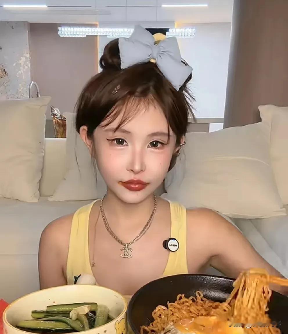 猫妹妹自曝与达少恋爱期间分成比例，纯倒贴赚不到钱！

            猫