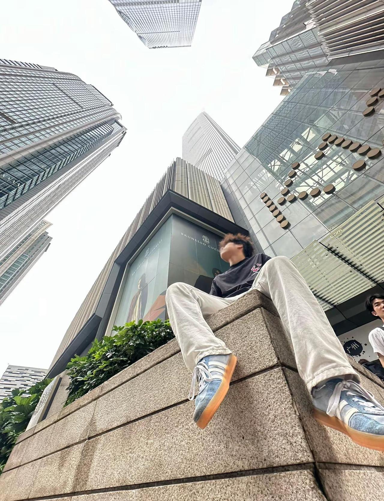 某一天 我也来到了广州三件套