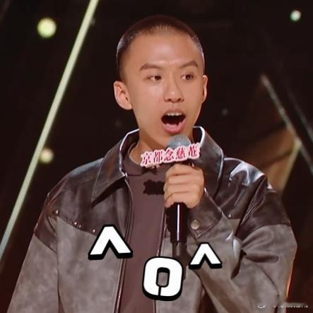 #付航脱口秀炸翻了# 只有在看过付航的脱口秀之后才知道他到底有多少油麦在身上，而