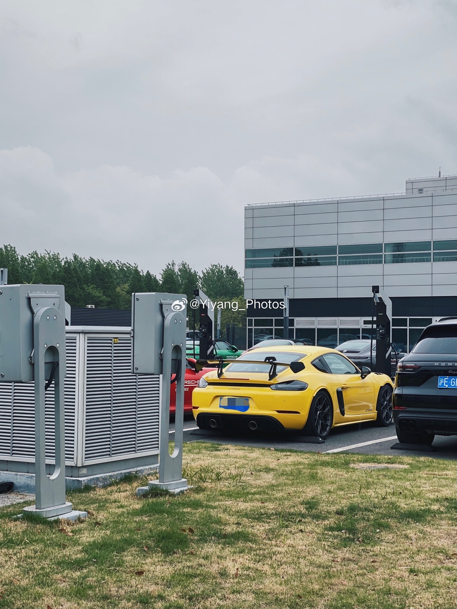 又到了最近遇到的一些车系列时间, 街头那些比较少见的波子  ​​​