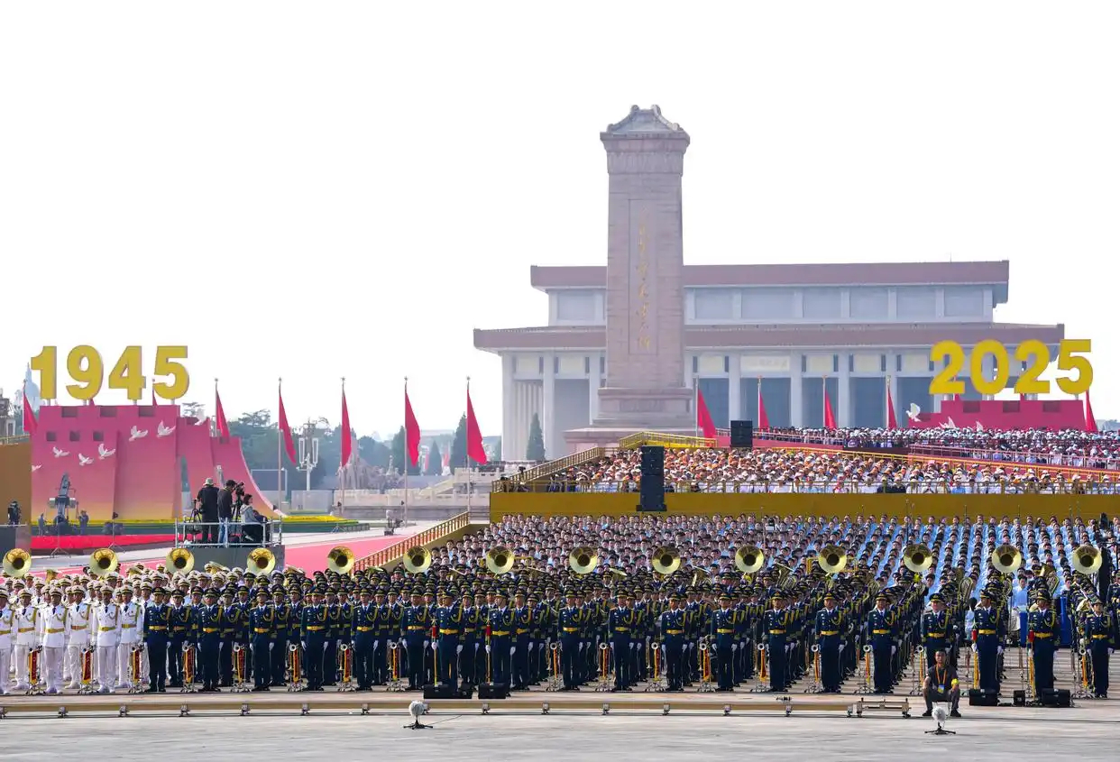 【#新华社发文积蓄统一大势#】12月28日，新华社发文：《铭记历史荣耀 积蓄统一