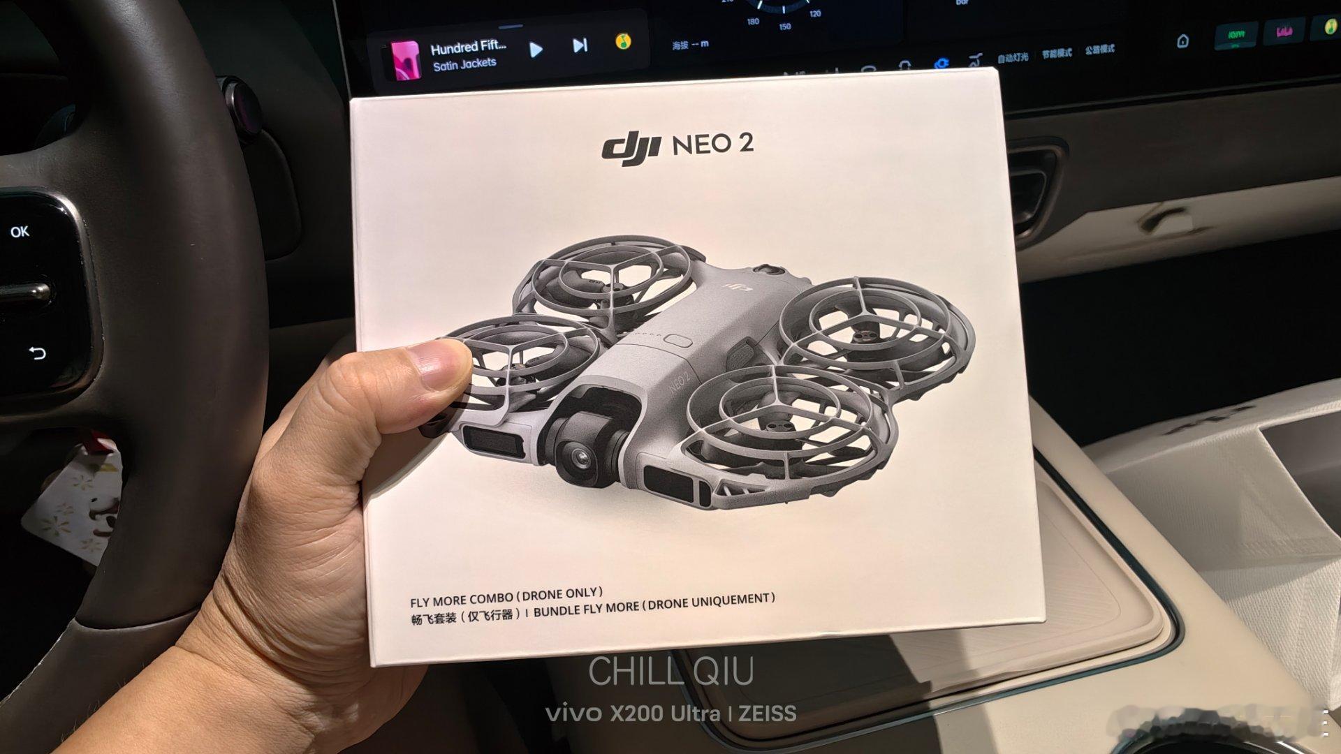 大疆又出新玩具，今晚发布的新品，等了好久的neo2，以后拍些飞起来的vl ​​​