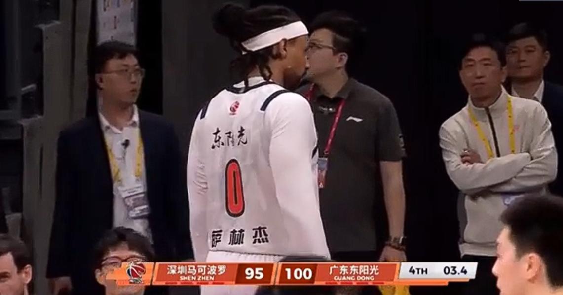 25-26赛季CBA常规赛第25轮，广东101-97险胜深圳，比赛最后时刻两队都
