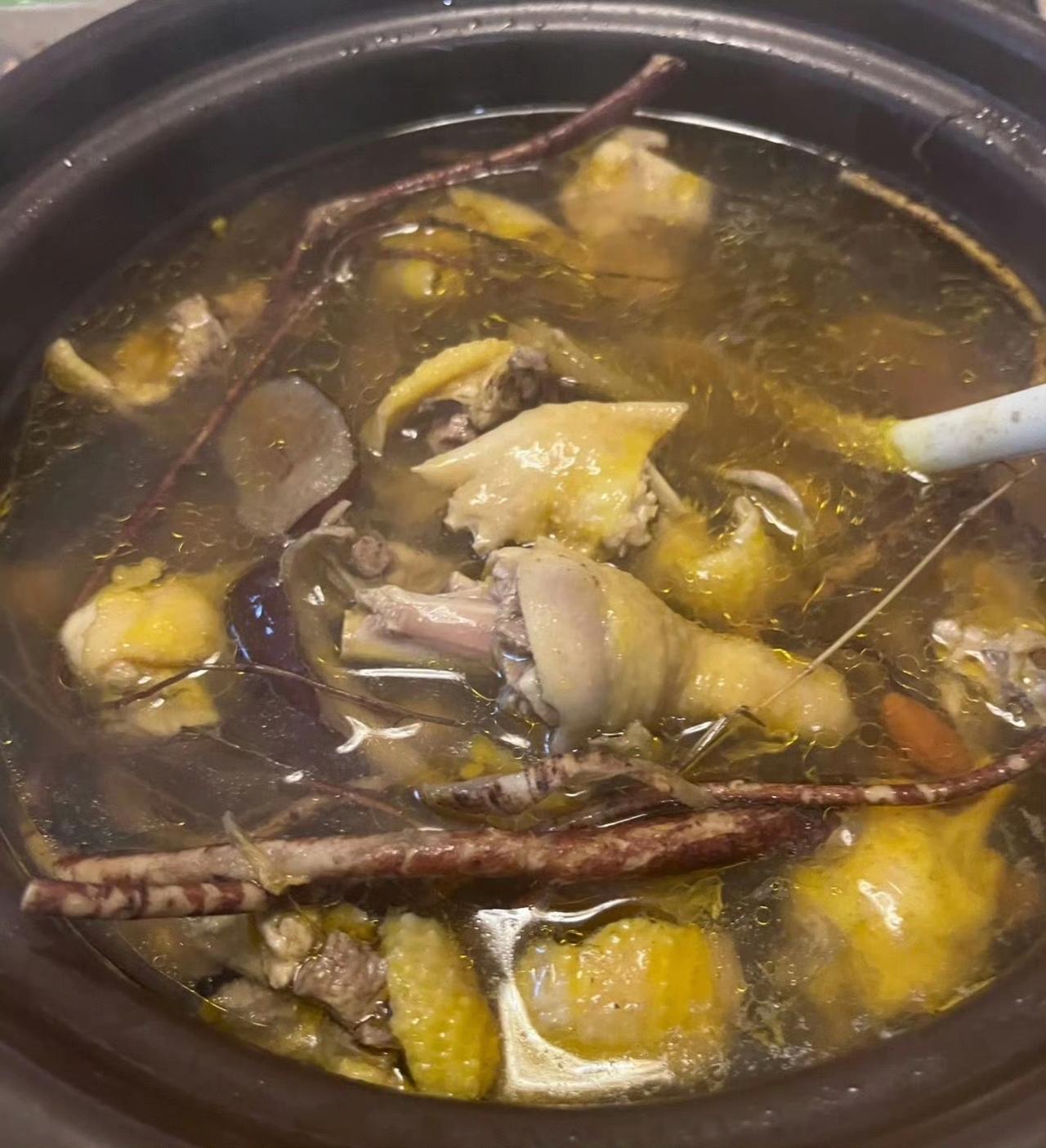 真心话茶局莫氏鸡煲真的值得吗？300块钱一份哦。