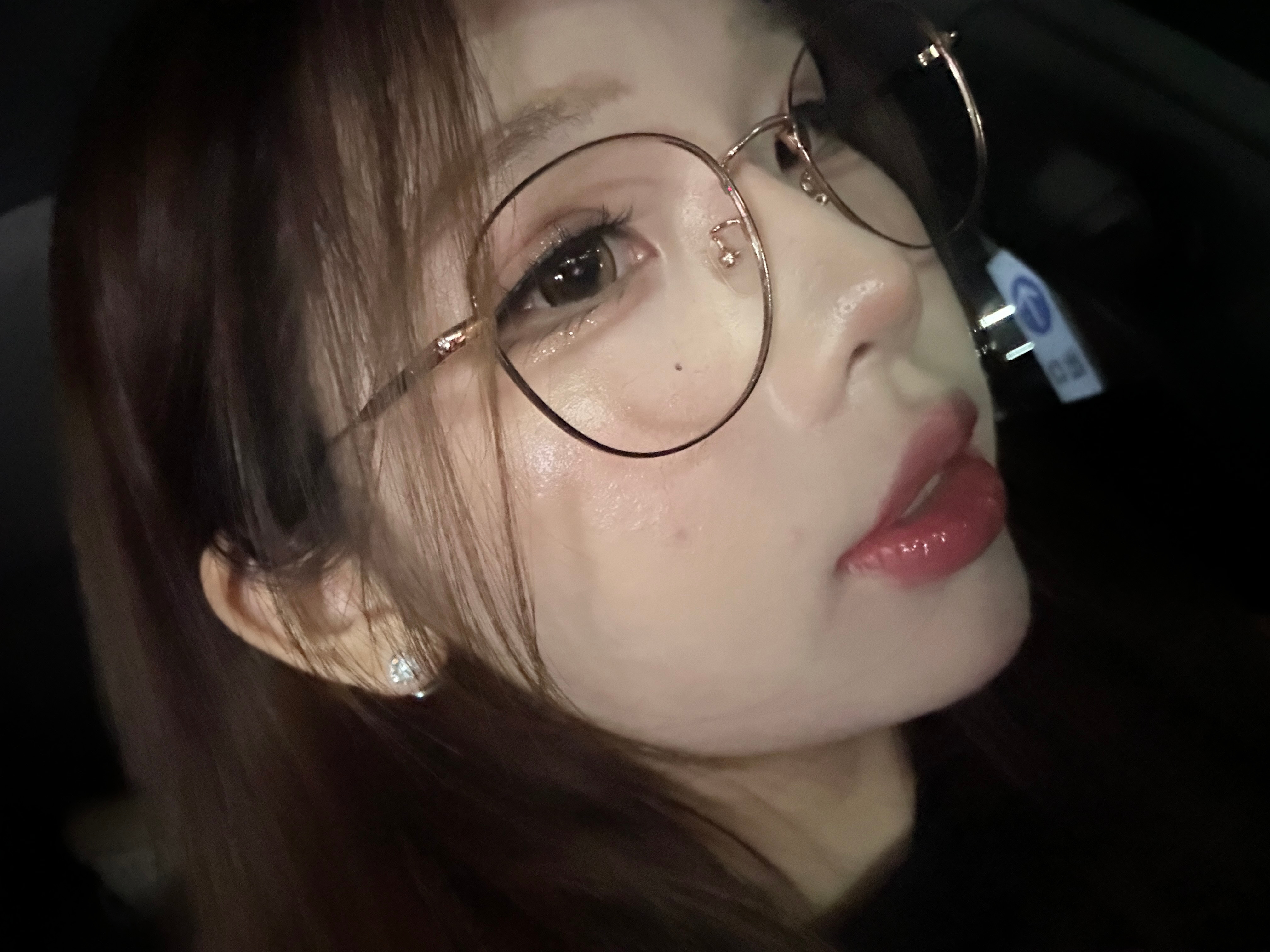 《啵秘书为何那样油》 