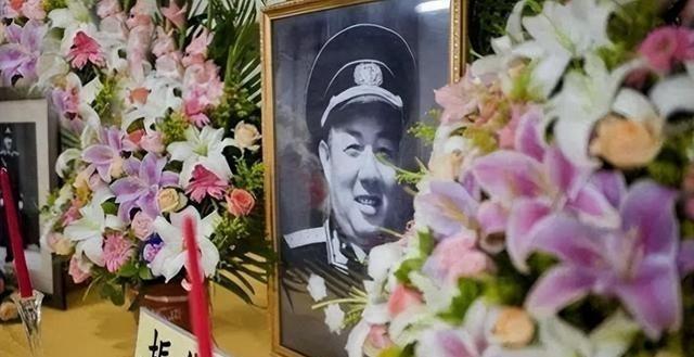 1979年苏振华病逝，妻子陆迪伦提出唯一请求，中央立即批示：同意
1979年2月