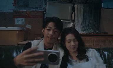 陈昊宇没门牙的样子来看娱乐 陈昊宇饰演的沈青，意外撞落两颗门牙，别样剧情藏着温暖