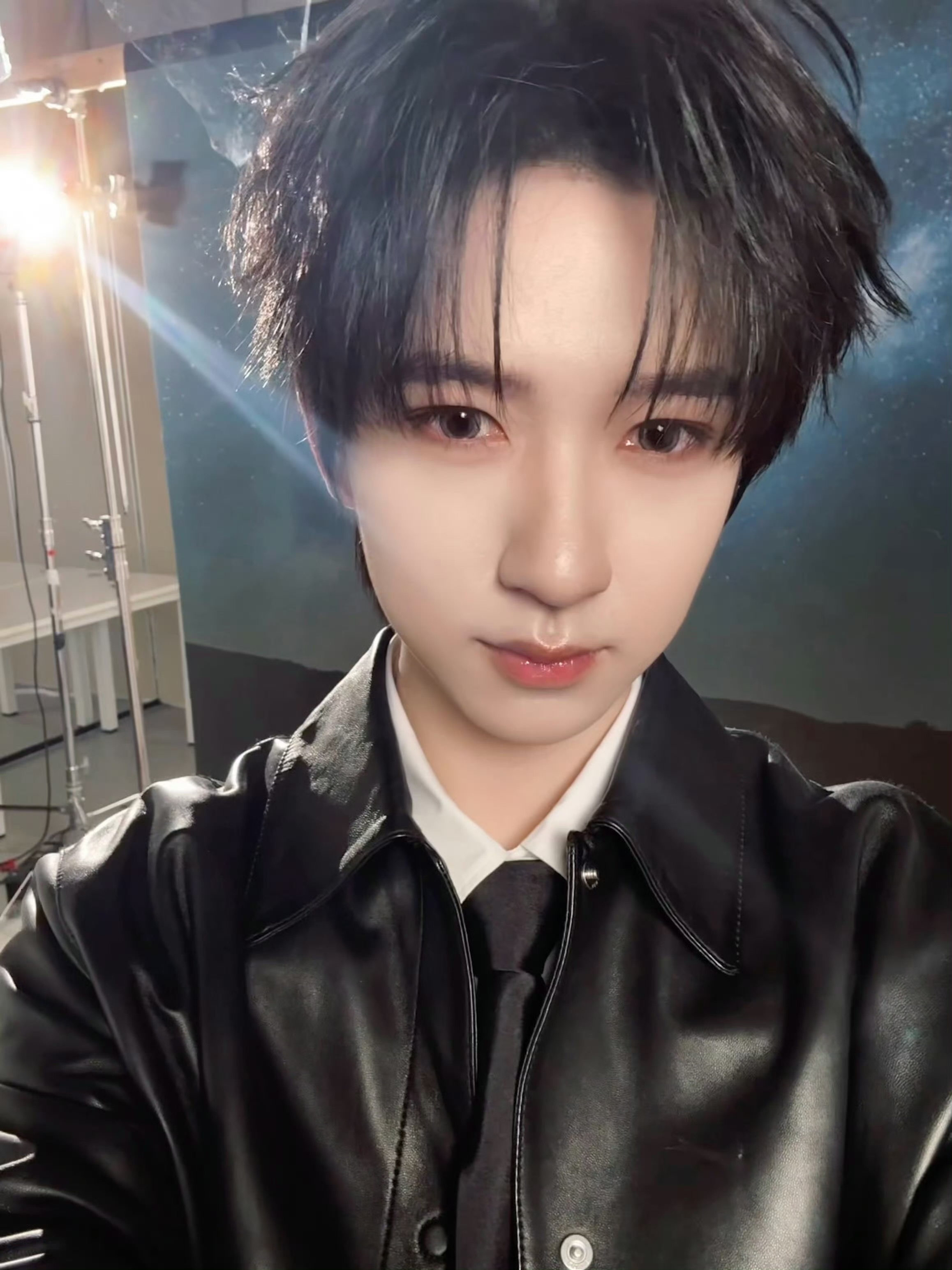 贺峻霖 我爱用微博我爱 爱用微博的小贺哥哥 