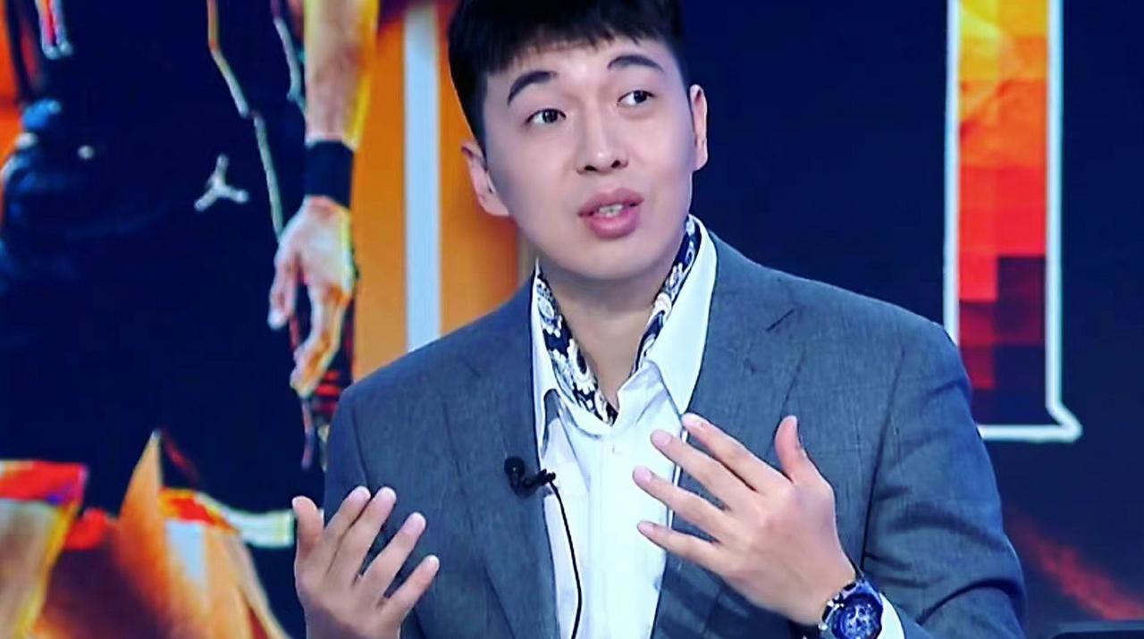 前CBA球员曾令旭一针见血点评联赛现状，引发球迷热议。
 
他直言，CBA不少球