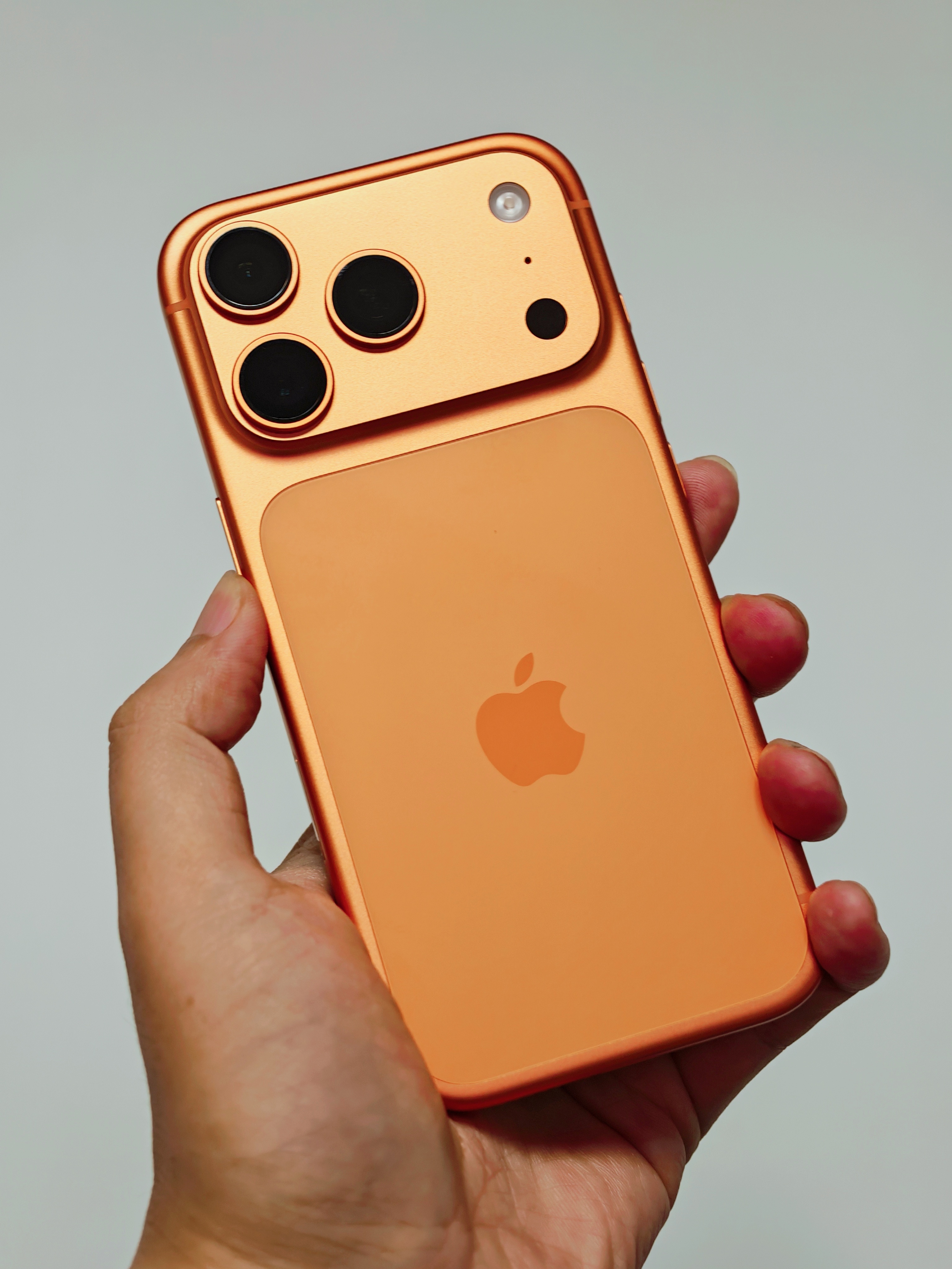 手机圈为什么喜欢对标友商因为把友商比下去，才能凸显自己更牛更厉害，能进一步拉拢用