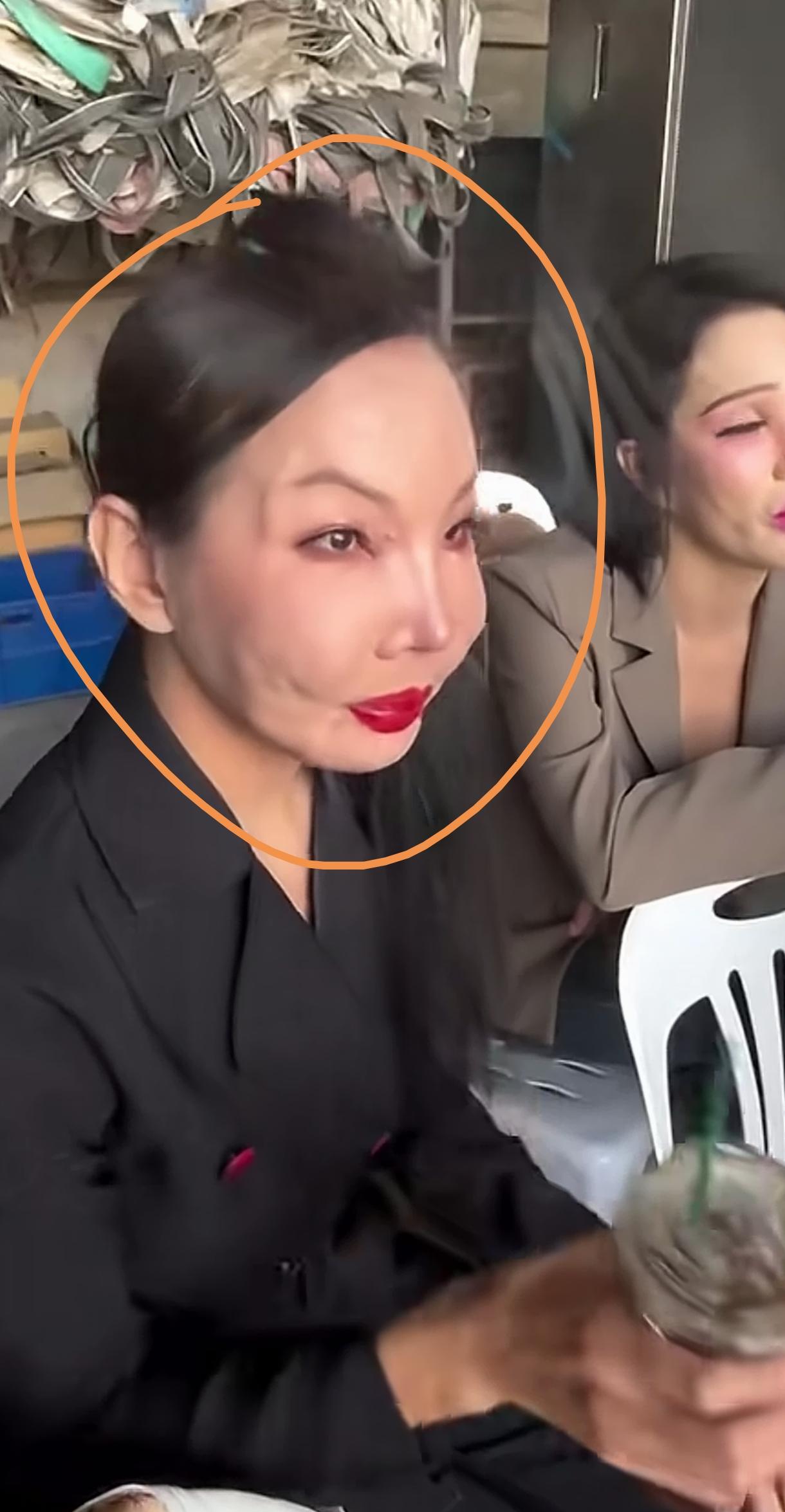 整容是为了取悦自己？还是为了吓唬路边的花花草草呢？