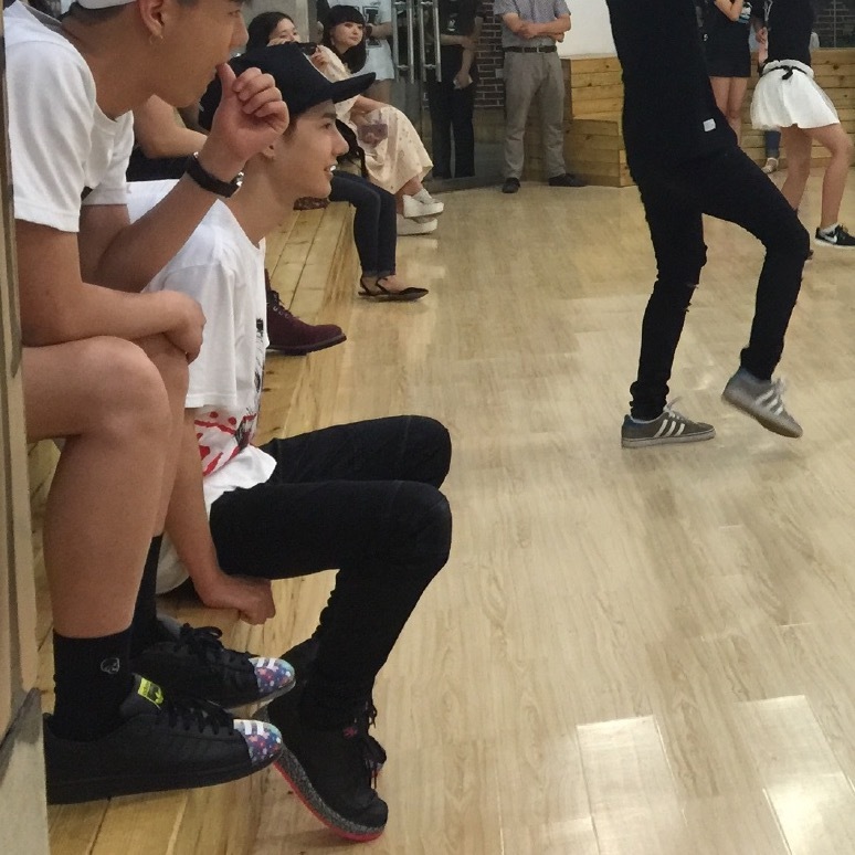 根本无区别😭😭😭王一博