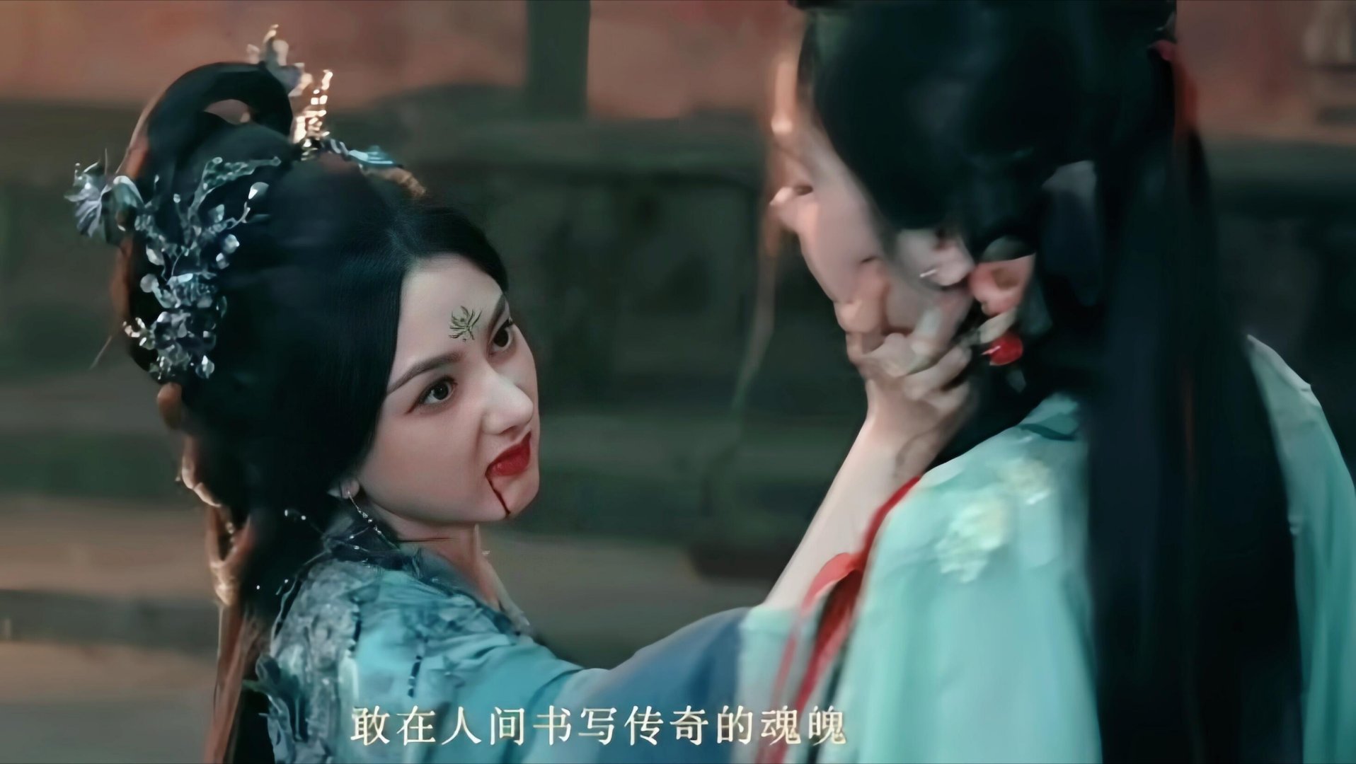 姥姥你不要忘记把我抓走啊姥姥我倒贴 背个小包袱就跟姥姥走了不得不说祖儿这部的造型