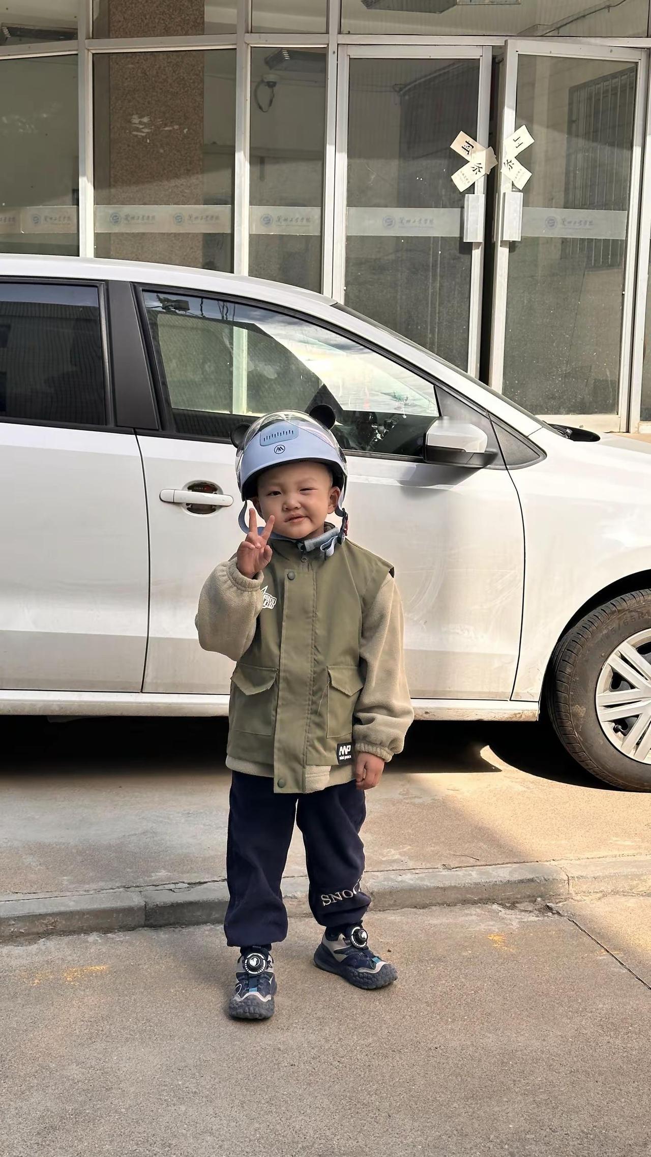 怎么这么可爱呀人类幼崽成长记 户外遛娃日常 可爱到犯规的宝宝