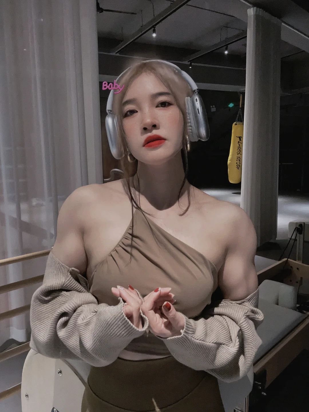 35岁单身未婚，结果是肌肉越练越大！