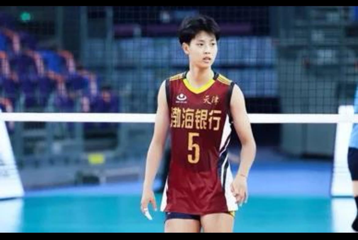 女排超级联赛季后赛，今天晚上19点开打，两组8个队，四场比赛同时进行。
今天晚上