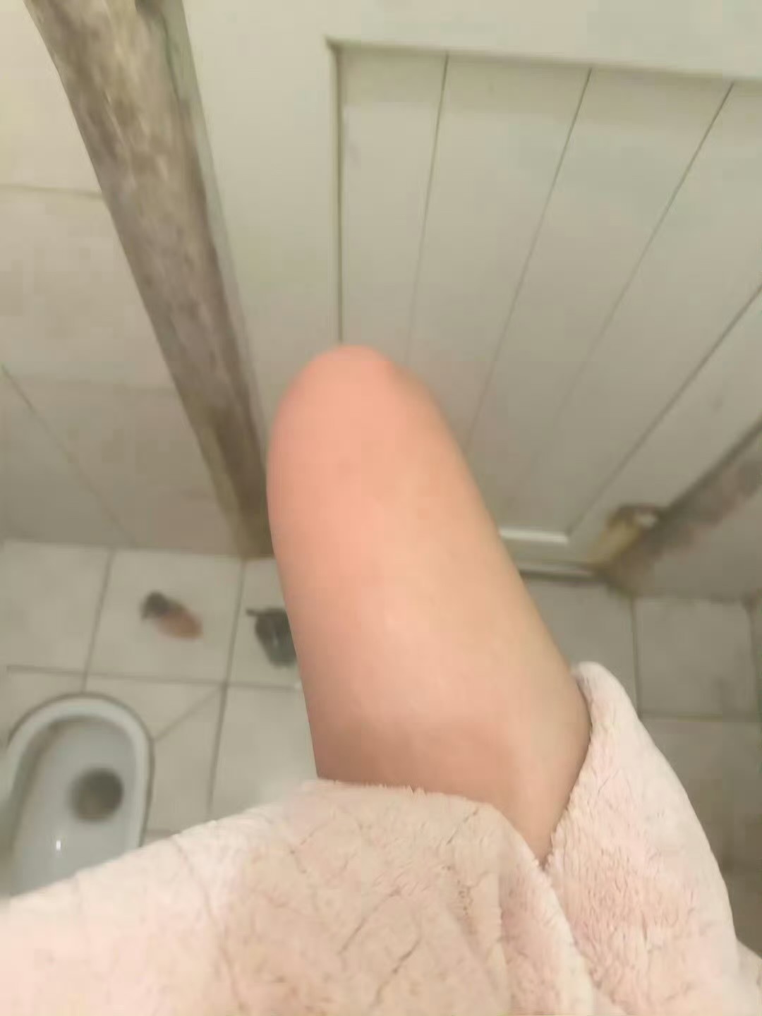 睡前当然要洗澡了..  