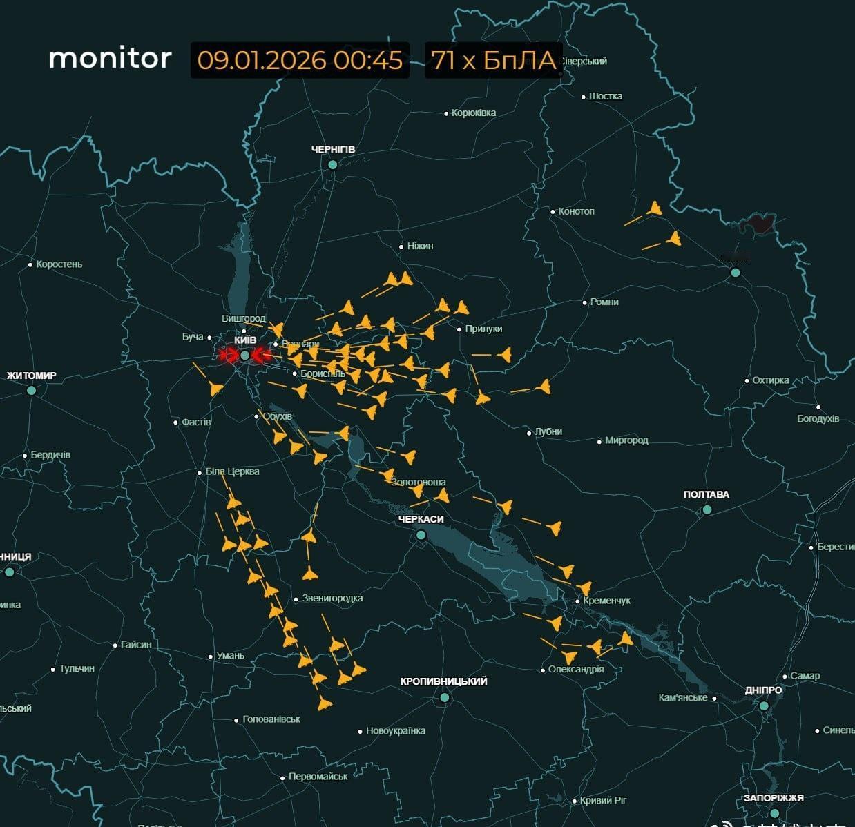 据监控图像显示，基辅当地时间9日凌晨00:45分，71架无人机飞向基辅，俄罗斯再