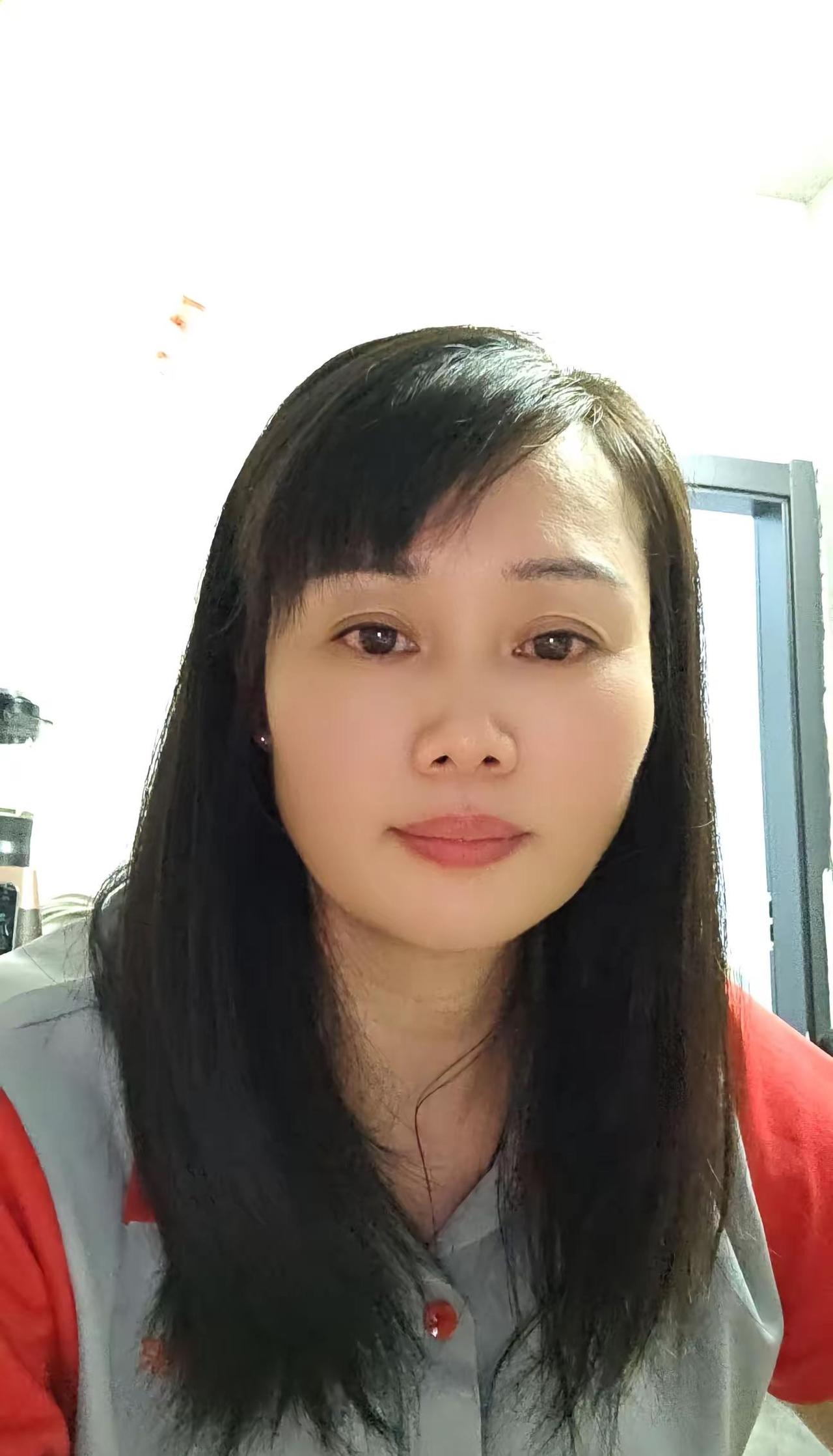 今天七小时300多块，虽然挣的都是小钱，但每天都在坚持，今天带一个从轻喜转到我们