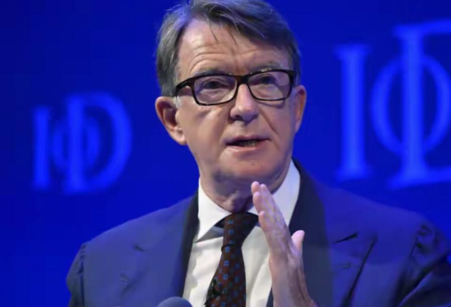 英国说，中国可能彻底改变他们的生活方式。

因为西方是靠着技术垄断进行对别国的索