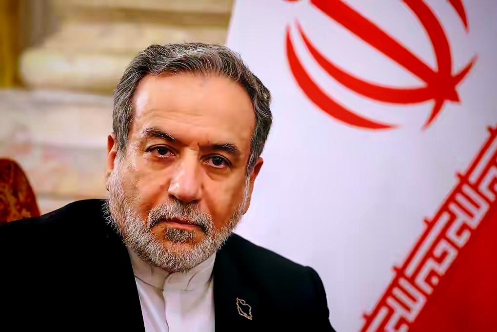 伊朗外长灵魂拷问：换我们这么干，你们早急眼了

伊朗外长阿拉格齐昨晚在社交媒体上