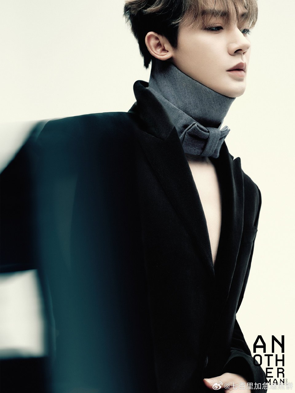 邓为《anitherman》12月封面大片🈶  拍的好高级哇😯 