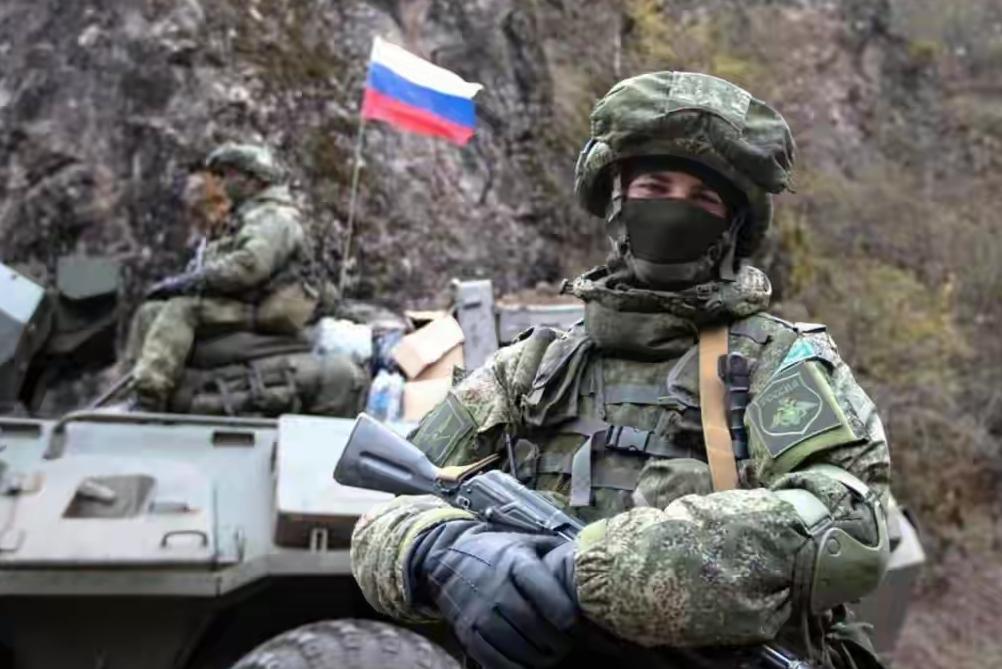 俄乌冲突已经接近了尾声，俄乌双方都没有更多的兵源，可是战争依然还在继续。其实就是