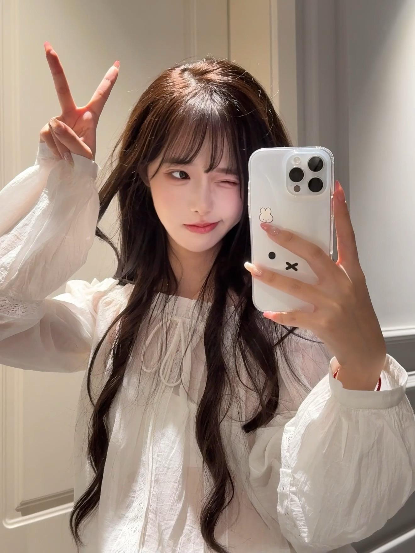 我一直都有公主病 只是我比较识时务 有人惯着我的时候我就作 没人搭理我...