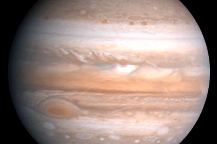#夜读#【研究：#木星体积曾是现在的两倍#】据美国趣味科学网站5月23日报道，新