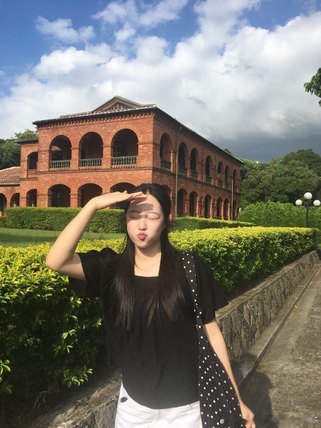 申裕斌：⋆𐙚₊˚⊹ 🫧🧋🌿🥭☀️🥟💛 