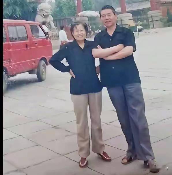 原来这就是单田芳老师，长这么帅。