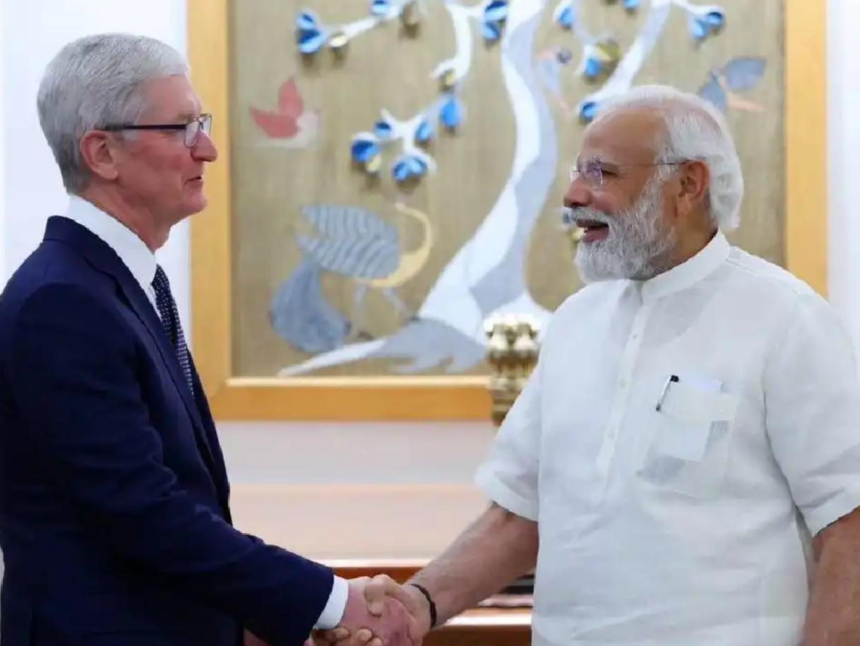 印度出手了，以反垄断的名义，对苹果手机进行罚款。

这其中有几个细节：

1、针