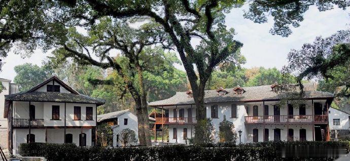 黄米武数十年坚守守护国保恩泽医局在临海北固山麓，百年恩泽医局静静伫立,因黄米武数