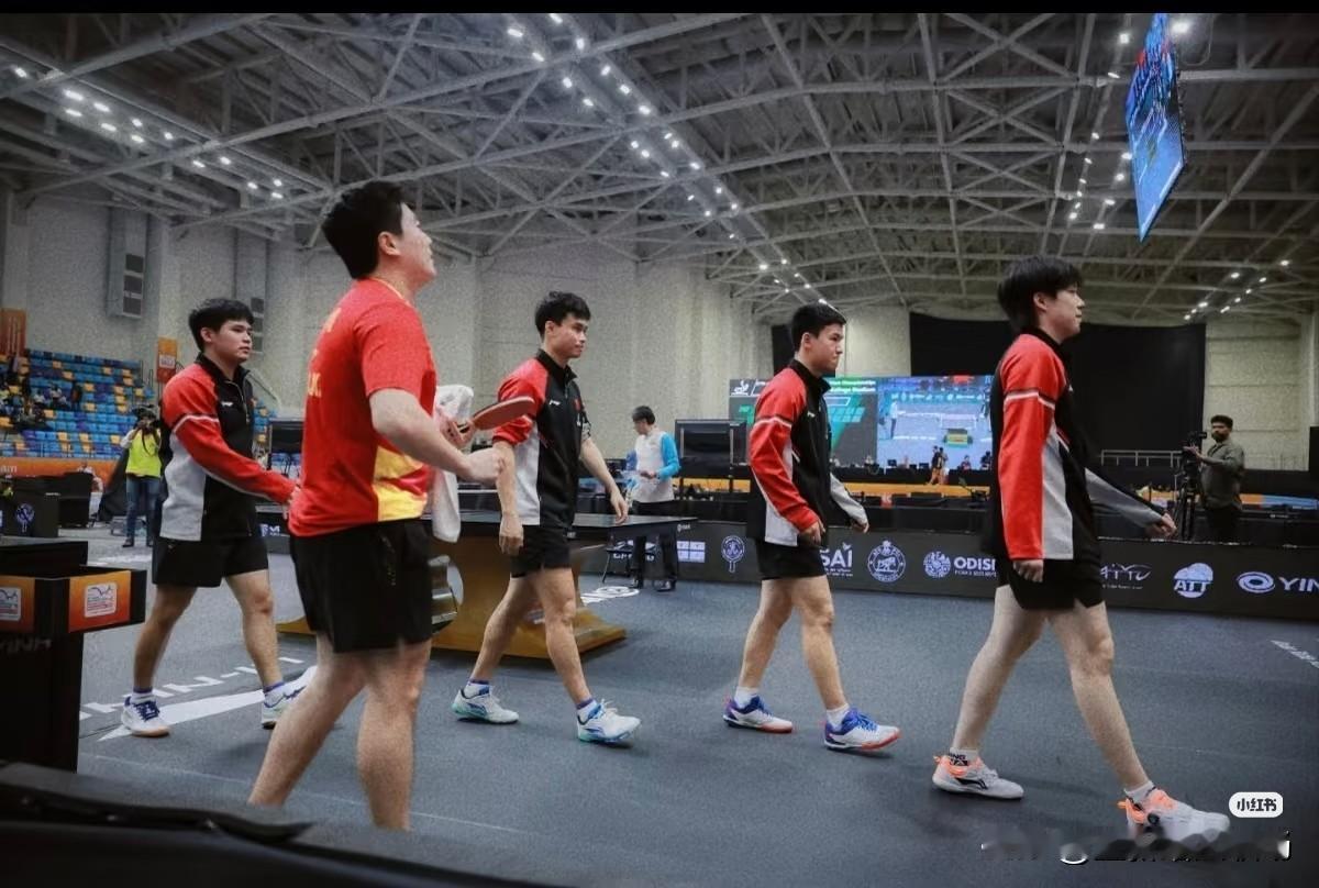 参赛名单出来以后
又是一阵风雨
其实不想明白的人只是嘴硬而已
真相是什么？
难道