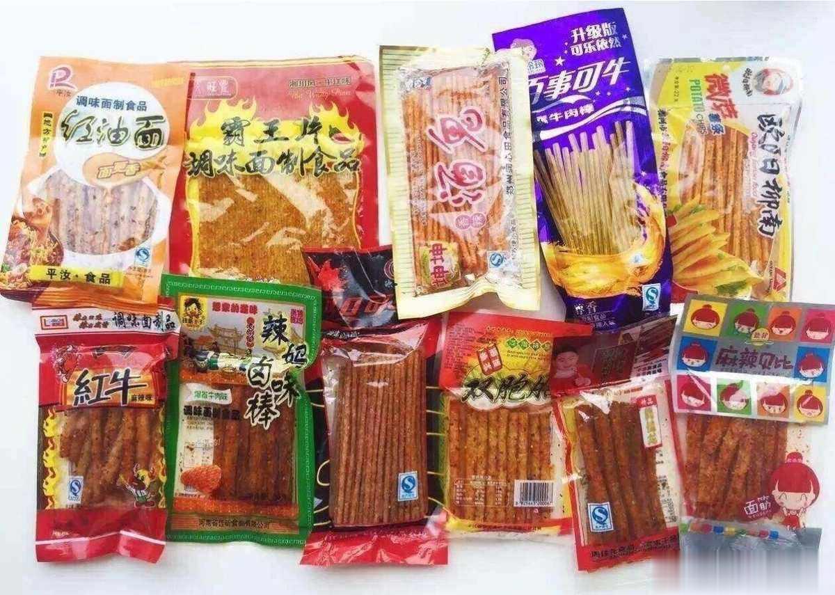 十大垃圾食品，我替你的肝肾谢谢你1、油炸食品(薯片) 。2、腌制类食品(咸蛋)。