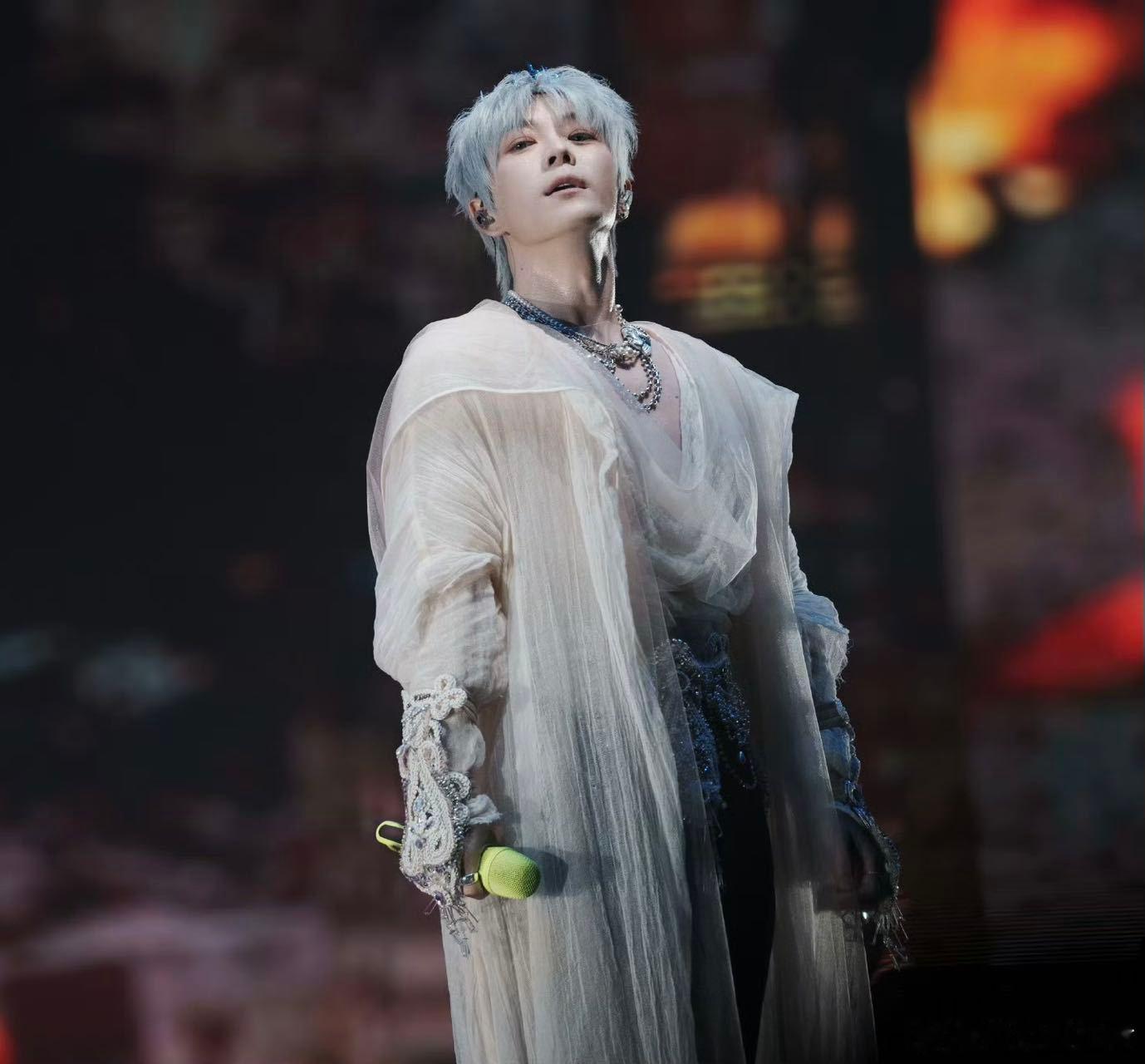 #王栎鑫加盟我们的歌##我们的歌官宣还是太全面了#在舞台上将心中的热爱唱给大家听