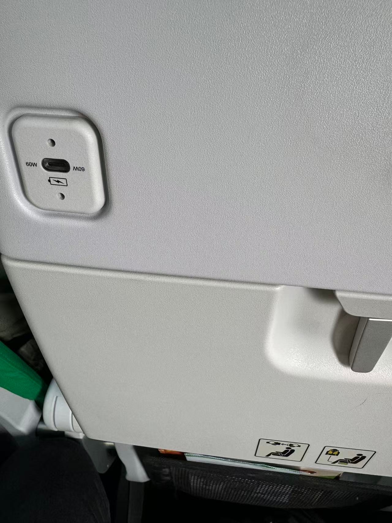 为啥新能源的风没从汽车吹到航空？欧洲廉航窄体机都是60W Type-C了，咱大C