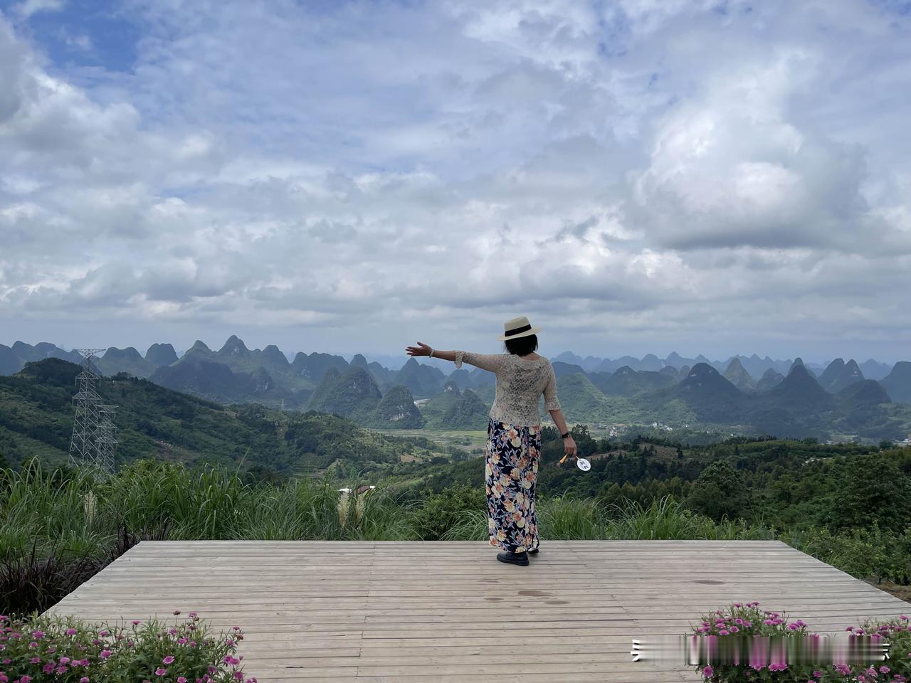 我不得不说，这里真的很美，千里江山图值得，驱车从阳朔县城跑了40多公里，其中有一