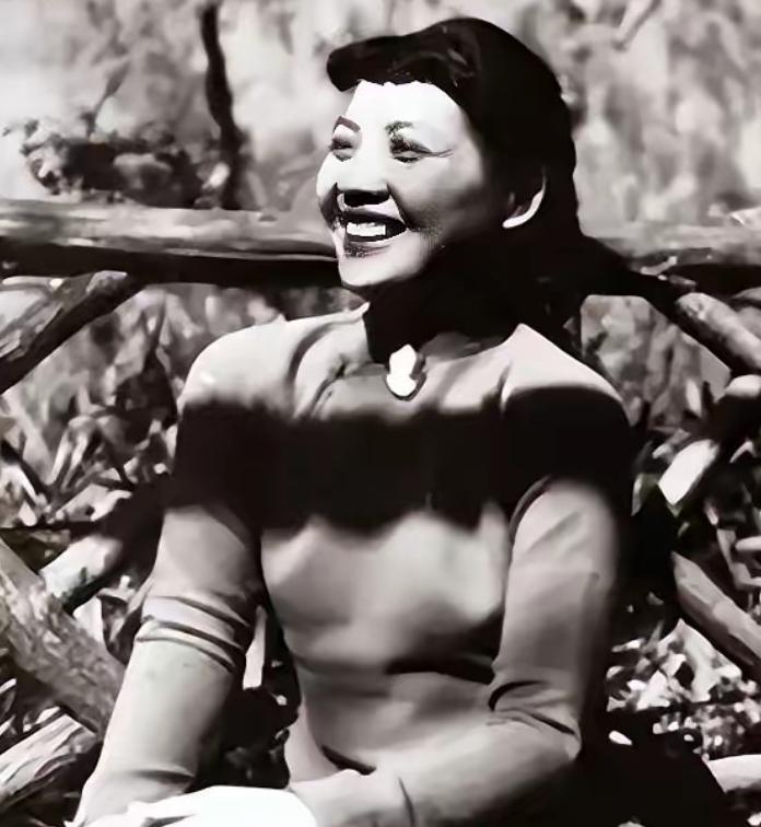 [微风]她是最不像特工的女地下党，当年党组织派她潜伏南京，没想到她却打了三年麻将