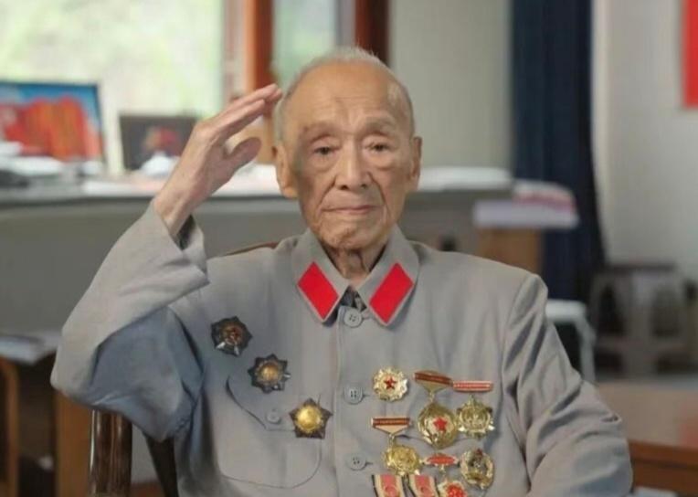 老红军、开国大校、原总参谋部某部顾问胡正先同志于2026年1月19日凌晨在安徽六