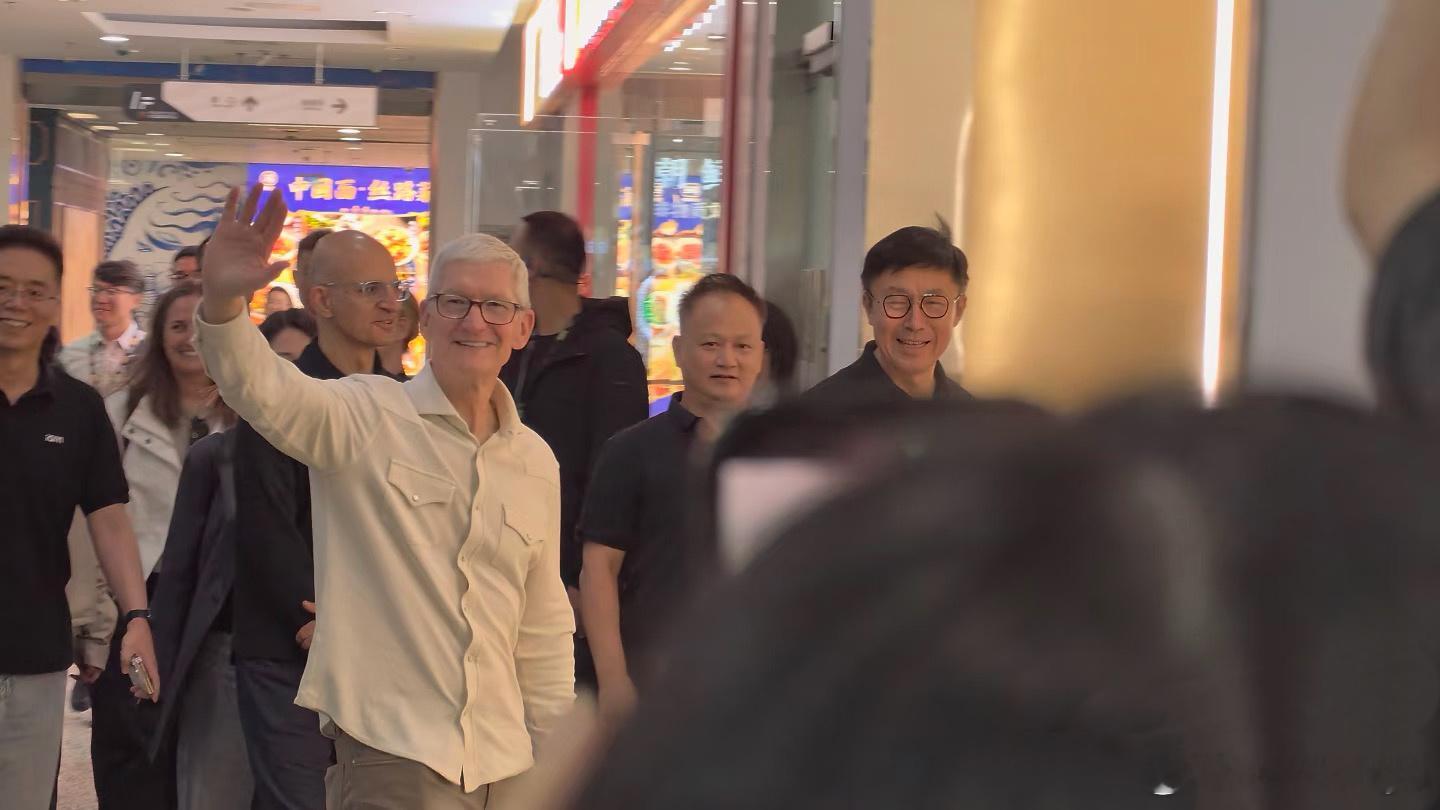 库克去爱奇艺了 库克能不能把爱奇艺会员价格打下来[拜托] ​​​