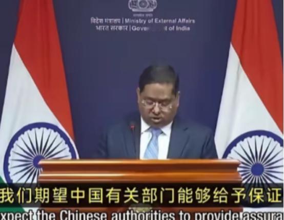 中印签证博弈突然升级！印方刚提出 “保证印度公民过境不被无故拘捕” 的要求，国内