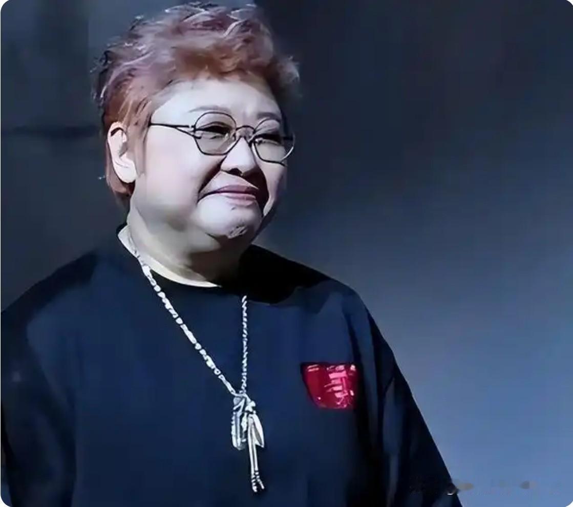 面对欲置你于死地的网络暴民，没必要跟他们做各种解释。他们把你当阶级敌人，你的任何