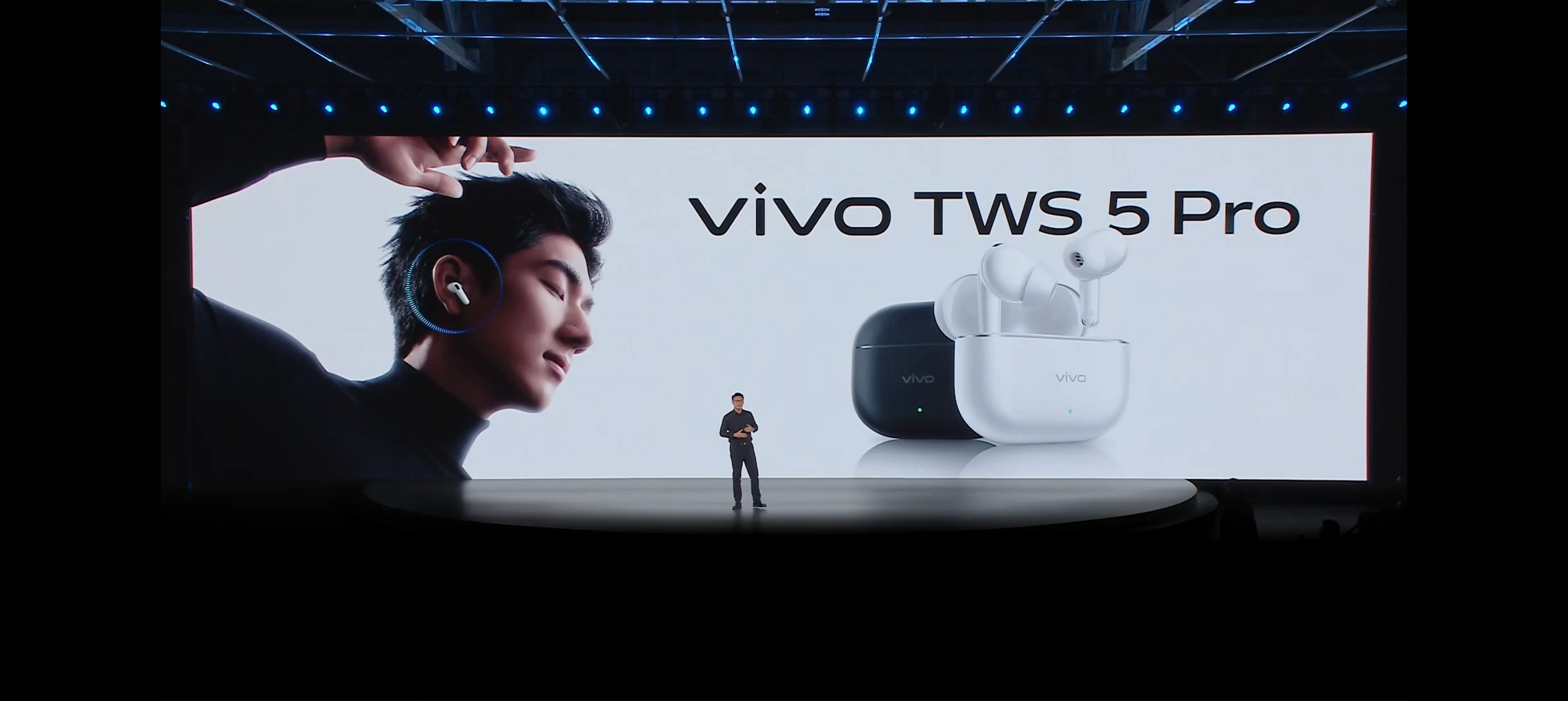 vivo X Fold6 的好拍档！vivo TWS 5 Pro 耳机售价999