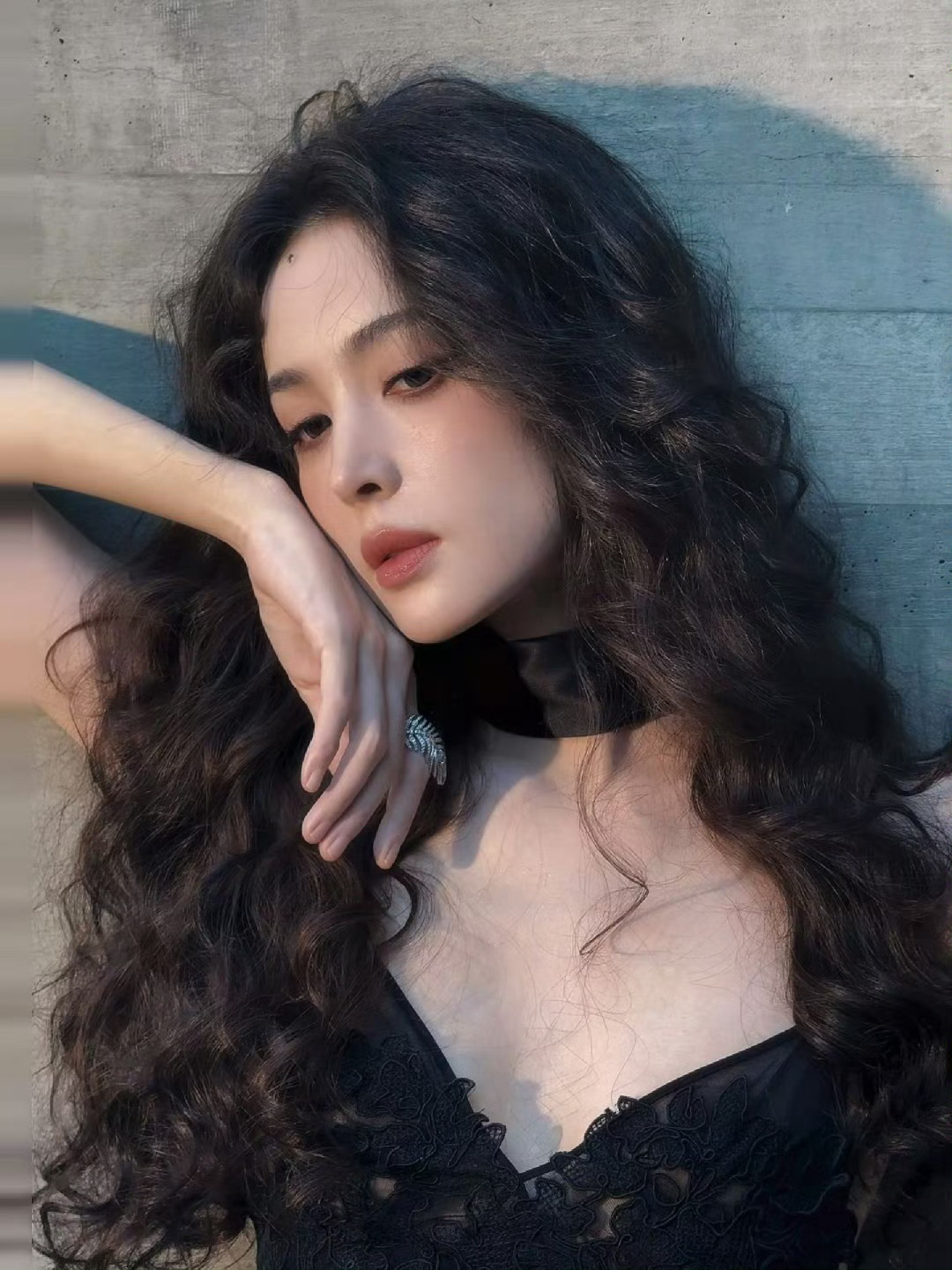 【古力娜扎】简直是油画里走出来的女神。。·娜扎 我要做这只蚊子 ​​​