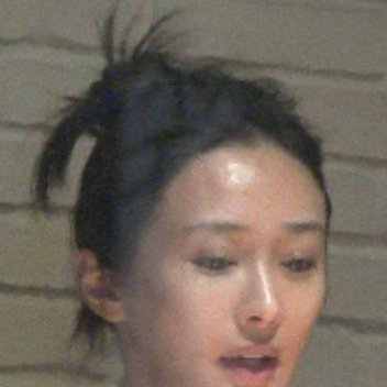 陈牧驰陈冰没分手不得不说羡慕陈牧驰这赘婿生活，笑的一脸轻松陪美女富婆吃饭。陈冰到