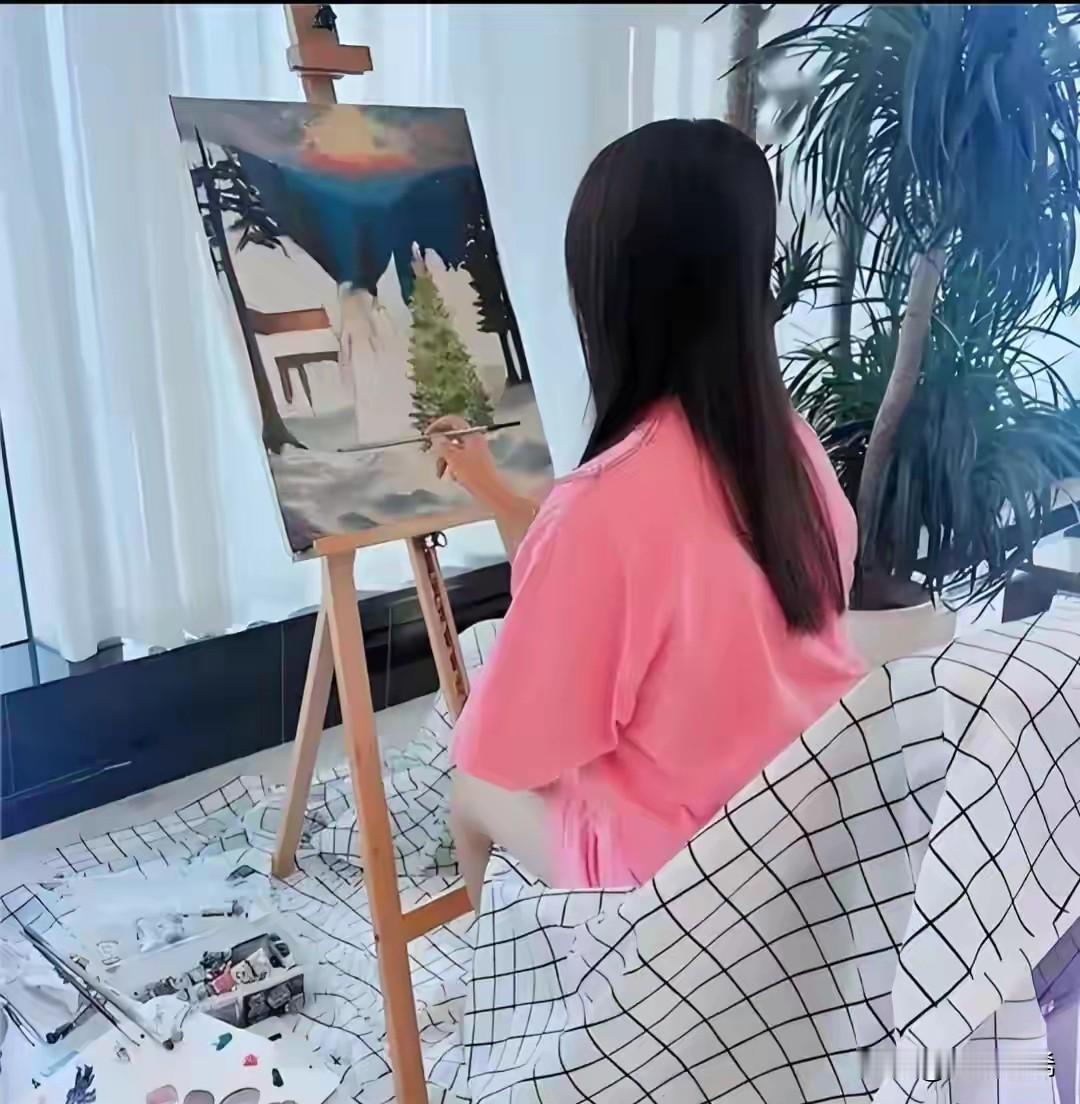 王诗龄厉害了！一举拿下国际青少年绘画金奖，消息一出来就炸了！
 
网友们点开作品