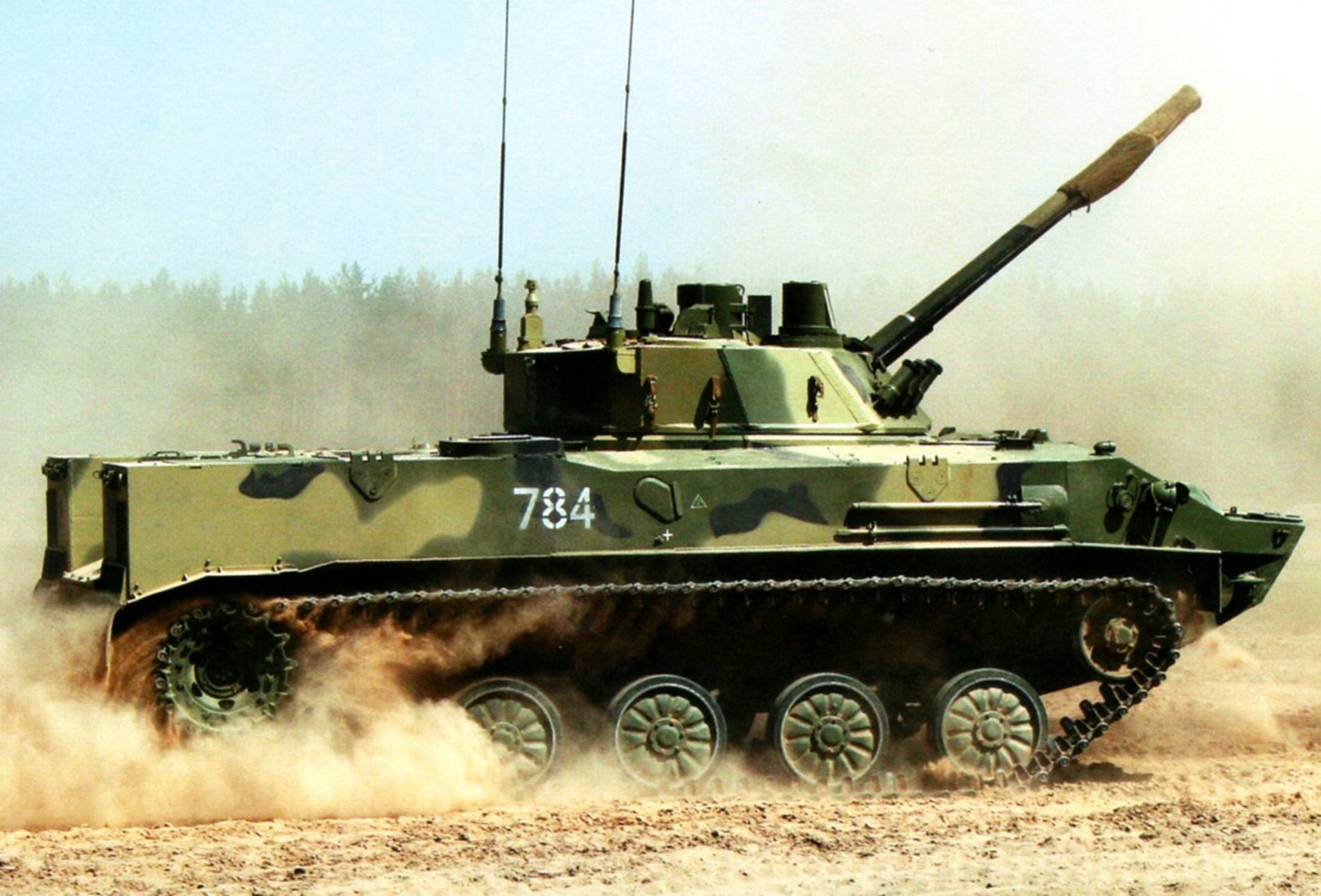 分享圖片：俄國BMD-4傘兵戰車 